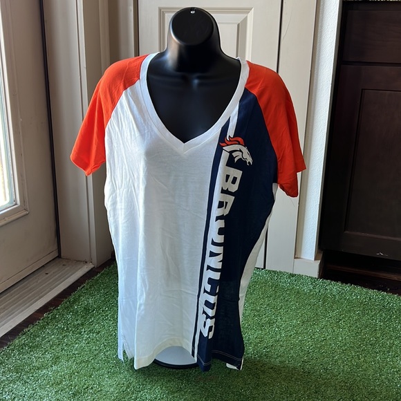 Denver Broncos Official Team Apparel T-Shirt - Picture 4 of 4